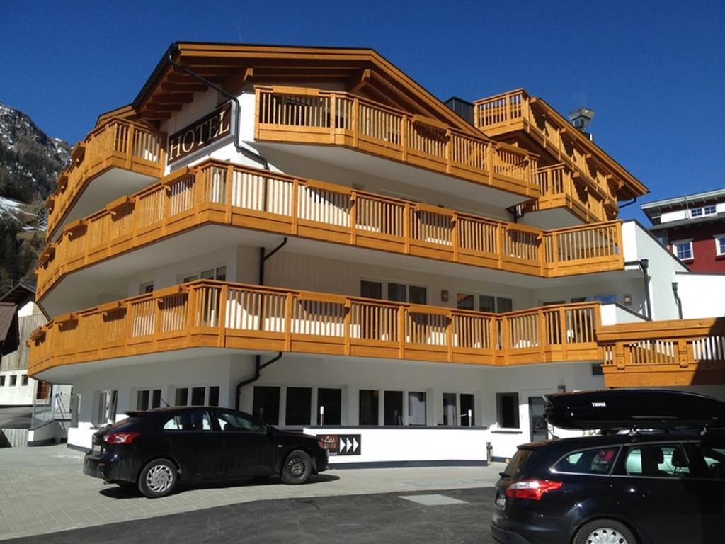 זולדן A Casa Saphir Appartement-Hotel מראה חיצוני תמונה