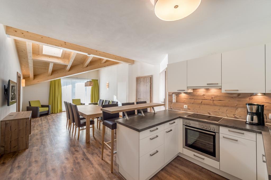 זולדן A Casa Saphir Appartement-Hotel מראה חיצוני תמונה