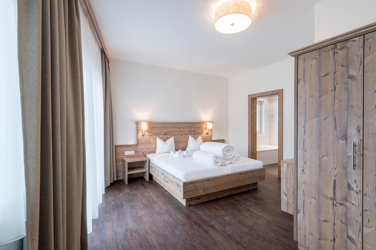 זולדן A Casa Saphir Appartement-Hotel מראה חיצוני תמונה