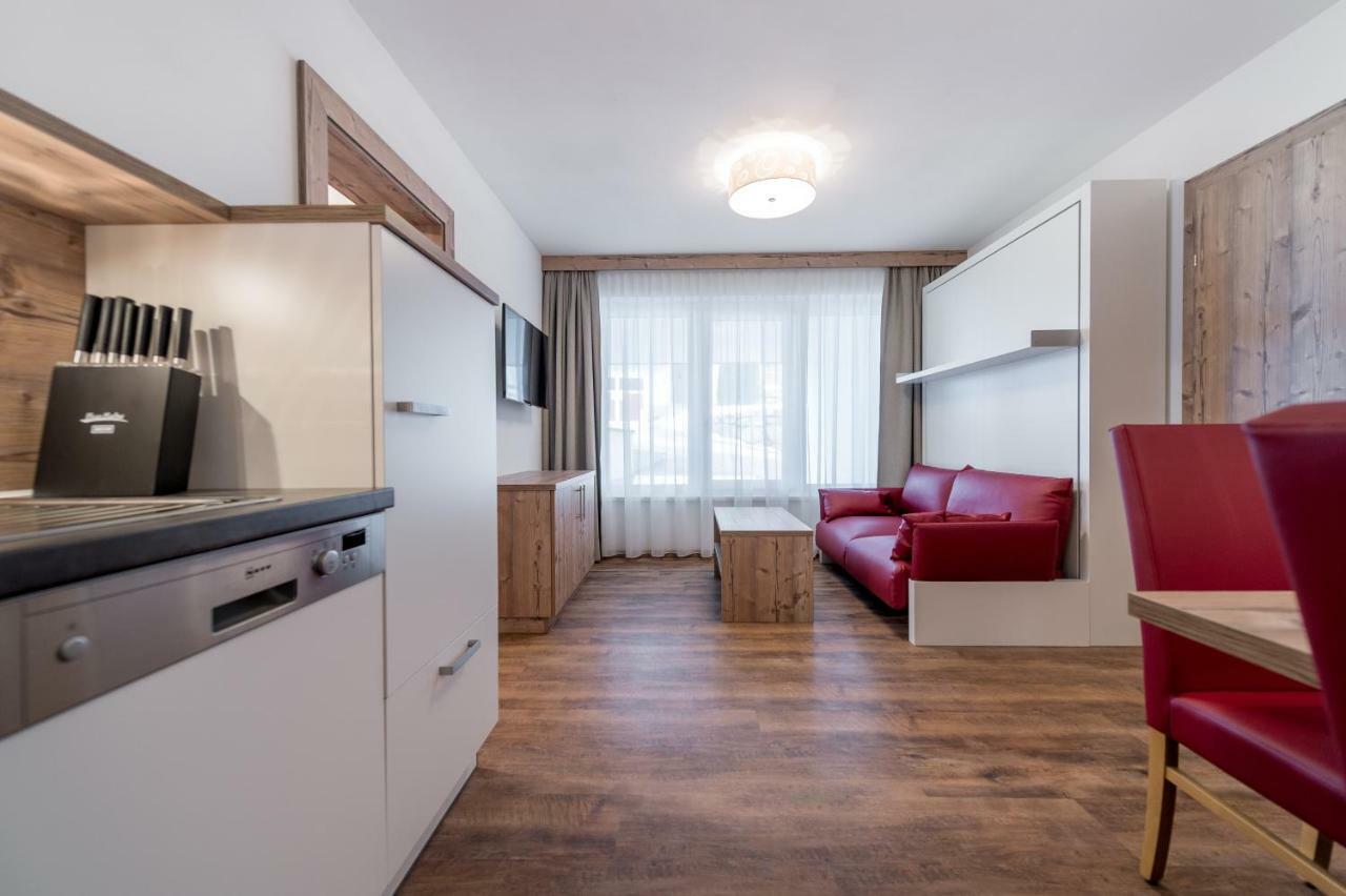 זולדן A Casa Saphir Appartement-Hotel מראה חיצוני תמונה