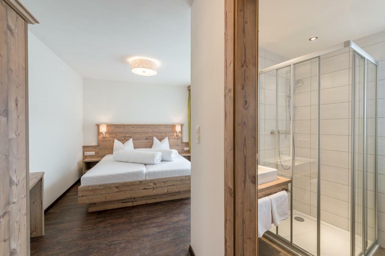זולדן A Casa Saphir Appartement-Hotel מראה חיצוני תמונה