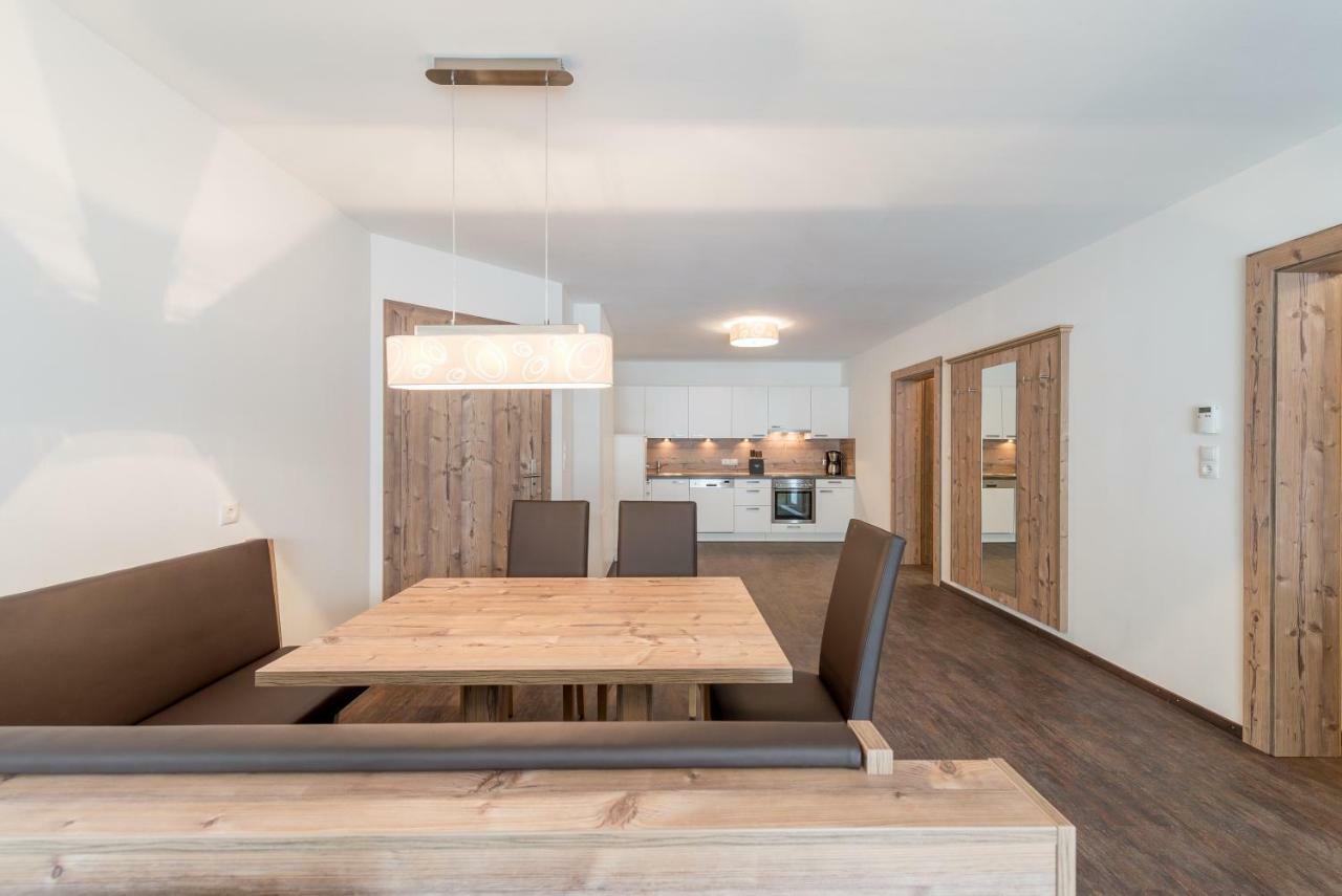 זולדן A Casa Saphir Appartement-Hotel מראה חיצוני תמונה